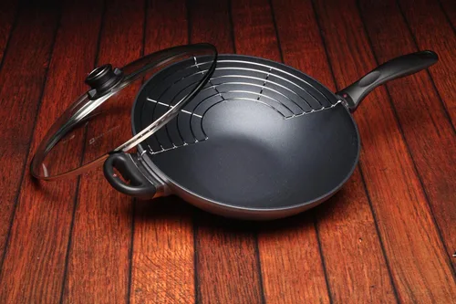 Miniatura 4 de Swiss Diamond Wok Wok HD antiadherente de aluminio recubierto de diamante de 12.5 pulgadas, 5.3 cuartos de galón, incluye tapa y estante de tempura