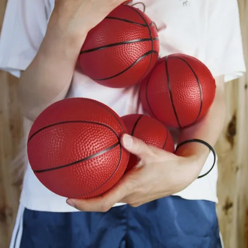 Miniatura 7 de Oleitodh Juego de 40 mini pelotas de baloncesto inflables de 6 pulgadas, juego de baloncesto pequeño de PVC para juegos de aro de puerta, regalos
