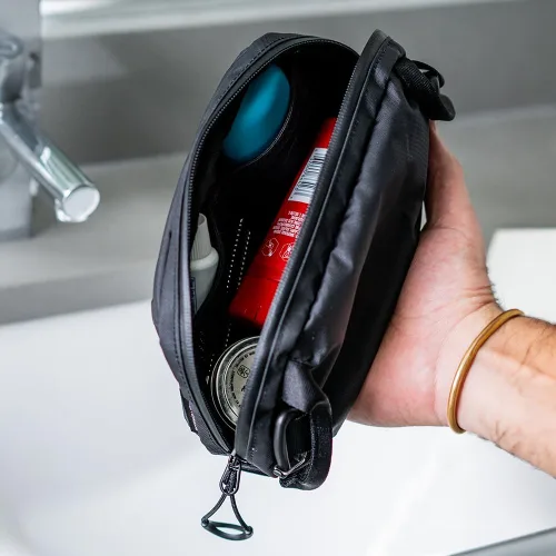 Miniatura 6 de WANDRD Neceser grande, organizador de maquillaje y bolsa de viaje para artículos esenciales de viaje