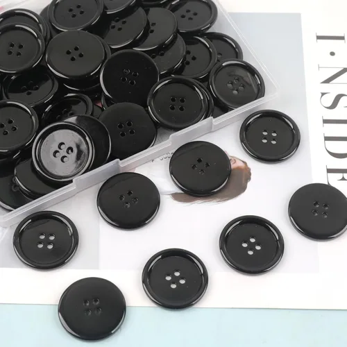 YAKA 50 botones de resina de costura negros de 1 1/4 pulgadas, forma redonda, 4 agujeros, botón para coser álbumes de recortes y manualidades