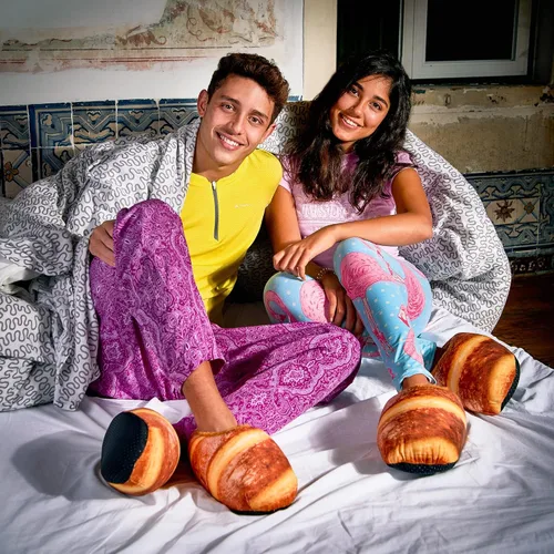 Miniatura 5 de Coddies Mocasines Pantuflas de pan, pantuflas de felpa novedosas, regalo divertido, agarre antideslizante Hombres, mujeres y niños