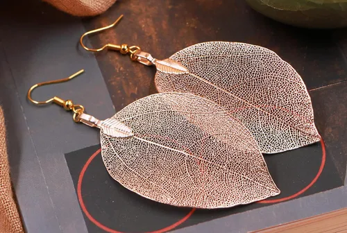 Miniatura 27 de Joyas de hoja de oro rosa y plata para mujer. Pendientes de hoja natural y collares circulares colgantes. Elegantes conjuntos de joyas colgantes.