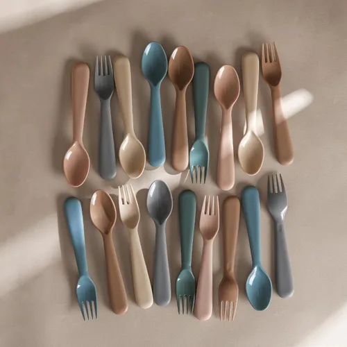 Miniatura 3 de Juego de 12 utensilios para niños pequeños, cucharas y tenedores de plástico para niños, cubiertos seguros para niños, cubiertos reutilizables