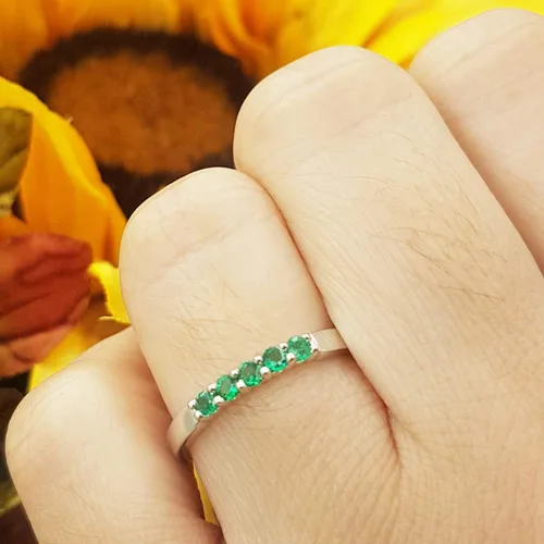 Miniatura 53 de Dazzlingrock Collection Anillo de boda redondo de 5 piedras preciosas o diamantes para mujer en oro macizo de 10 K/14 K/18 K