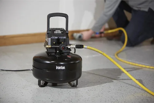Miniatura 9 de Ironton Compresor de Aire Tipo Panqueque Sin Aceite, 0.3 HP, 3 Galones, 110 PSI