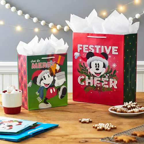 Miniatura 2 de Hallmark Bolsas de regalo de Navidad de Mickey y Minnie en varios tamaños (4 bolsas: 2 medianas de 9 pulgadas, 2 grandes de 13 pulgadas) para niños
