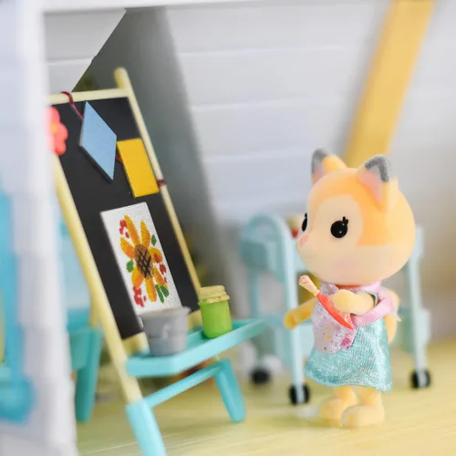 Miniatura 5 de Sunny Days Entertainment Honey Bee Acres - Pintura y arte de color divertido - Juego de casa de muñecas de 13 piezas con figura exclusiva de zorro
