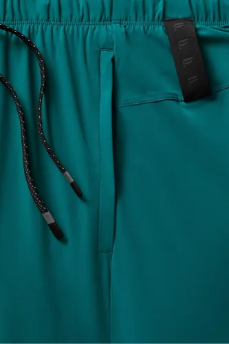 Miniatura 36 de Fabletics The One - Pantalón corto para hombre (forro), entrenamiento, natación, ligero, de secado rápido, bolsillo con cremallera, tejido elástico