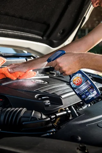 Miniatura 10 de 303 Products Spray protector automotriz, protección UV para interior y exterior del automóvil, protege vinilo, plástico y goma, repele el polvo