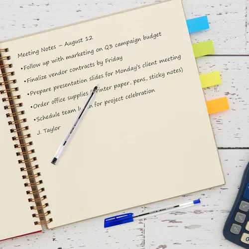 Miniatura 8 de PENSAN - Paquete de 250 bolígrafos de bola, (125 negros y 125 azules) - Bolígrafos de 1.0 mm de punta media, agarre ergonómico triangular, escritura