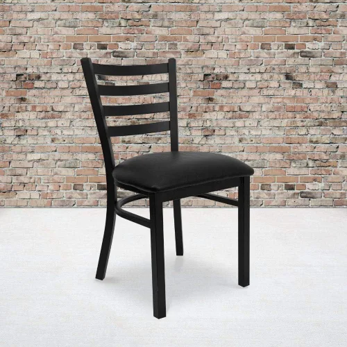 Miniatura 2 de Flash Furniture HERCULES Series Silla de restaurante de metal con respaldo de escalera negra - Asiento de vinilo negro