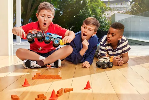 Miniatura 7 de Smashers Monster Wheels Paquete Misterioso RED Flame [¡Más de 25 Sorpresas de Monster Trucks!]