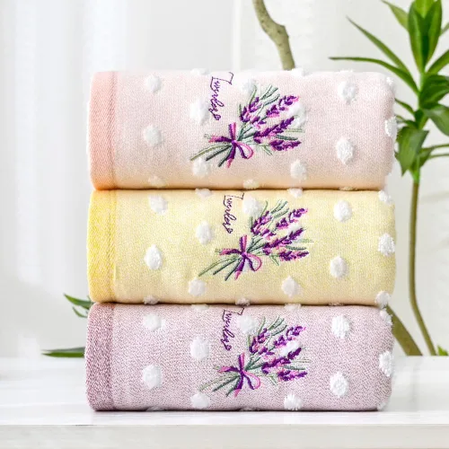 Miniatura 8 de YiLUOMO Juego de 2 toallas de mano rosa de lunares súper suaves 100% algodón de muselina y toalla de felpa altamente absorbente lavanda bordada