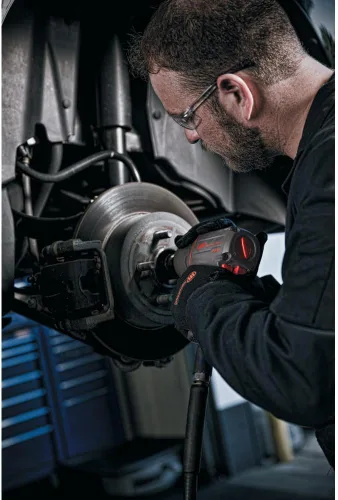 Miniatura 15 de Ingersoll Rand 2235TiMAX Llave de impacto neumática de 1/2 pulgada con salida de par de hasta 1,350 pies-libras