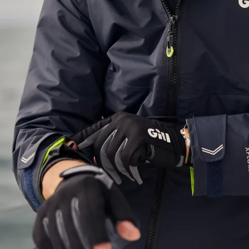 Miniatura 4 de Gill Deckhand Guantes de vela – Dedos largos con dedos expuestos y pulgar – Protección solar UV 50+ y repelente al agua Negro