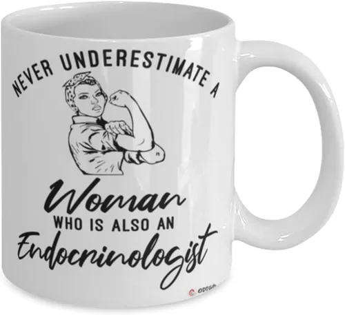 Miniatura 2 de Taza de café con texto en inglés «Never Underestimate A Woman Who Is Also An Endocrinologist», color blanco