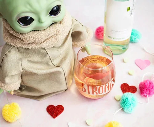 Miniatura 4 de Star Wars: The Mandalorian The Child, Baby Yoda - Vaso de vino sin tallo de lágrima de 20 onzas Vaso para mimosas, cócteles Artículos de bar
