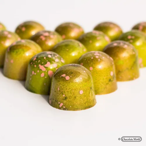 Miniatura 3 de Chocolate World CW2116 - Molde de policarbonato para caramelo con 32 cavidades de cúpula, cada una de 1.142 in de diámetro x 0.906 in de alto