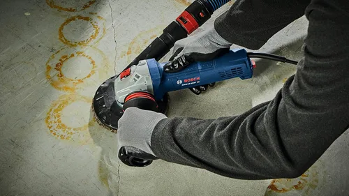 Miniatura 7 de Bosch GWS10-450P Amoladora angular ergonómica de 4-1/2 pulgadas con interruptor de paleta
