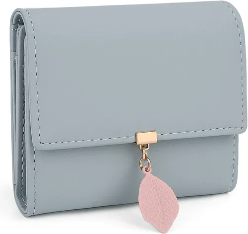 Miniatura 8 de UTO - Cartera pequeña RFID de piel sintética con dije de hoja, cierre de cremallera y tarjetero.