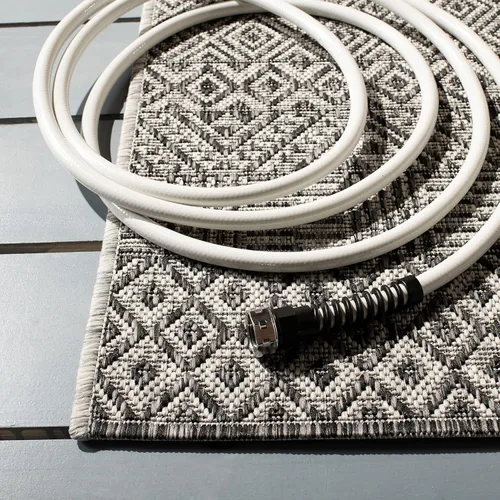 Miniatura 4 de SAFAVIEH Alfombra lavable al aire libre, colección Courtyard - 2'3" x 5', gris y negro, no desprende pelusa y fácil limpieza, ideal para patio