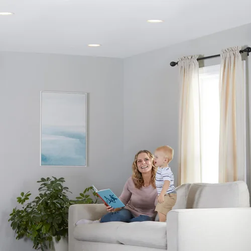 Miniatura 8 de Bombilla LED inteligente BR30, Amazon Basics, blanco suave regulable (2700K), 9W (equivalente a 60W), 800 lm, funciona solo con Alexa, Wi-Fi de 2,4