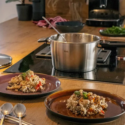 Miniatura 10 de Fissler Vitavit Premium - Olla a presión premium con inserto de vapor, 4.8 cuartos Acero inoxidable