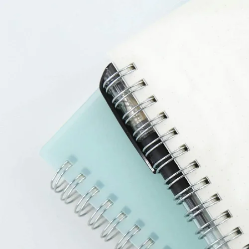 Miniatura 4 de Paquete de 3 cuadernos de gráficos en espiral A5 con papel grueso de 120 gsm, cuaderno de espiral con tapa dura de plástico y cierre de banda