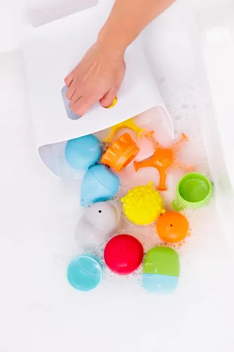 Miniatura 5 de Ubbi Set de regalo esencial para el tiempo del baño del bebé, recipiente de juguete de baño con drenaje de pie, apto para lavavajillas, blanco Set