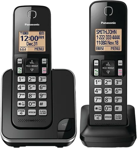 Panasonic KX-TGC352B Sistema de teléfono inalámbrico expandible con pantalla retroiluminada ámbar, 2 teléfonos (negro)