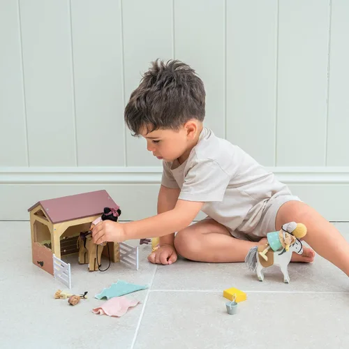 Miniatura 4 de Tender Leaf Toys - The Stables - Juego de establos de caballos imaginativos de 13 piezas con accesorios y accesorios - Juego de simulación