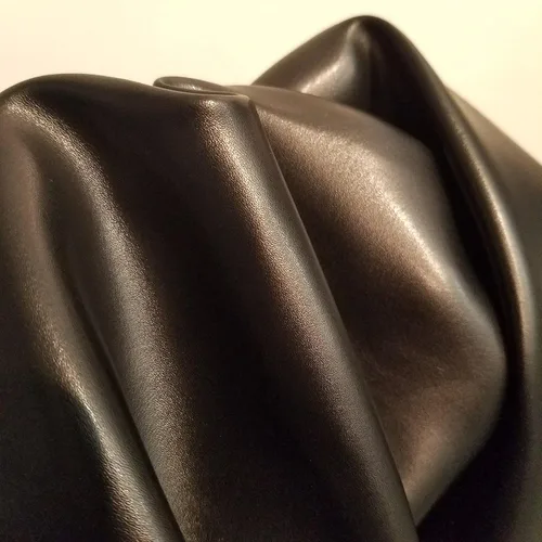 Miniatura 2 de NAT Leathers™ Piel sintética sintética negra suave de poliuretano {Vegano aprobado por Peta} por The Yard sintético de napa de 0.035 in 1