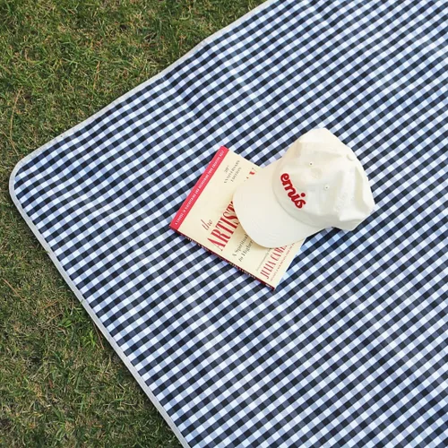 Miniatura 7 de Bonita manta de picnic a cuadros, impermeable y plegable, en tamaño grande 80x60 pulgadas y extragrande 80x80 pulgadas, manta de playa portátil Negro