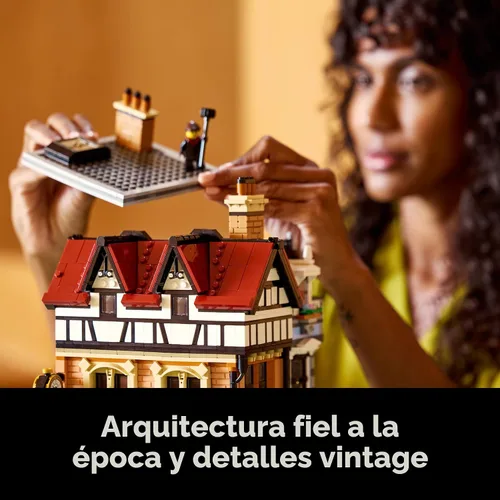 Miniatura 4 de LEGO Icons Set de Construcción de Esquina Tudor para Adultos 18+ - Kit de Casa en Miniatura DIY - Set de Construcción de Casa en Miniatura