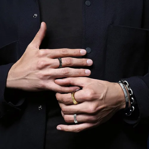 Miniatura 4 de Bestyle Anillos antiguos de ala de ángel para mujeres y hombres, anillos de banda de plumas de guardián, anillos de promesa de pareja