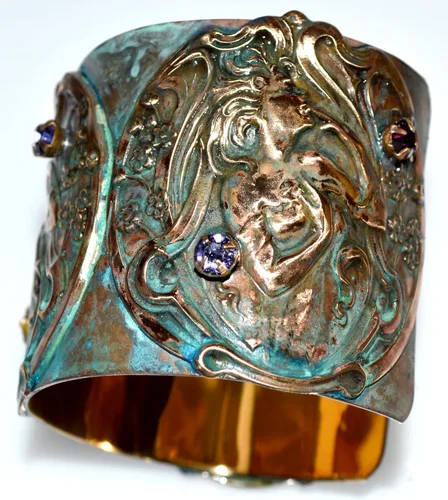 Miniatura 2 de Elaine Coyne Collectible Artwear Pulsera Art Nouveau de latón con flores - Cristales auténticos, Cobre
