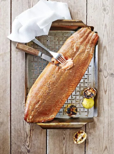 Miniatura 2 de Weber Sartén para parrilla: sartén de acero inoxidable duradera para alimentos pequeños o delicados, ranuras de 1/8 pulgadas para drenaje, asas