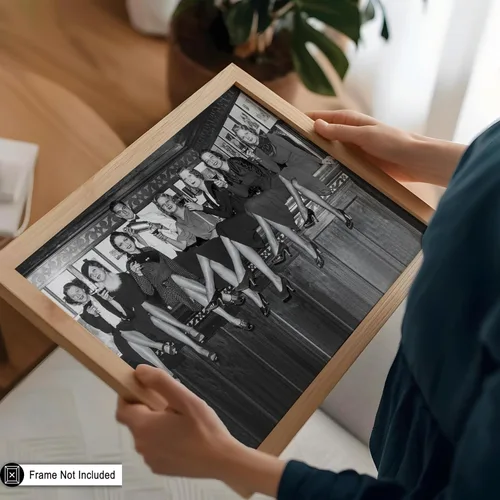 Miniatura 5 de Poster Master Póster de Mujeres Sentadas en una Barra de Bar - Impresión de Bebiendo Vino - Arte de Alcohol - Regalo para Hombres, Mujeres