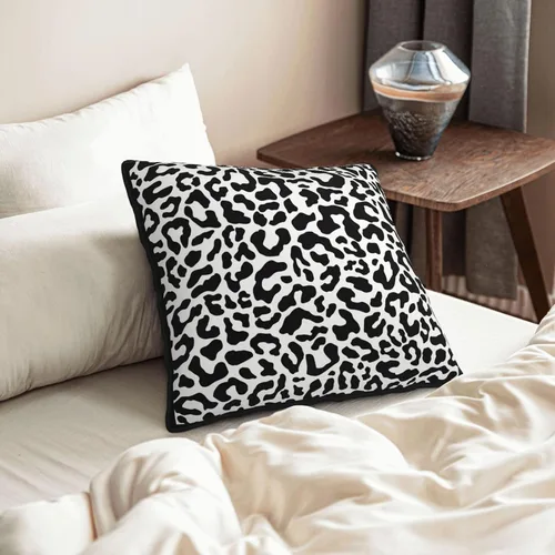 Miniatura 8 de Funda de almohada de terciopelo con estampado de leopardo y guepardo de 18 x 18 pulgadas, funda de almohada cuadrada decorativa en blanco y negro