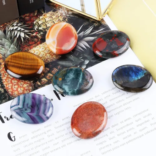 Miniatura 5 de Artistone Juego de 2 piedras de sangre africanas para el pulgar, piedras curativas naturales pulidas para chakras, para aliviar el estrés