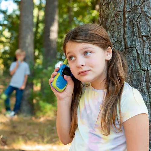 Miniatura 9 de Walkie Talkies de 22 canales para niños, alcance de 3 millas Paquete de 2 para niños y niñas