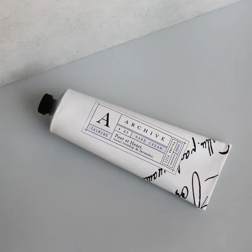 Miniatura 3 de Archive Poet At Heart Crema hidratante de manos para mujeres y hombres, ingredientes naturales, loción hidratante para manos secas, 4 onzas