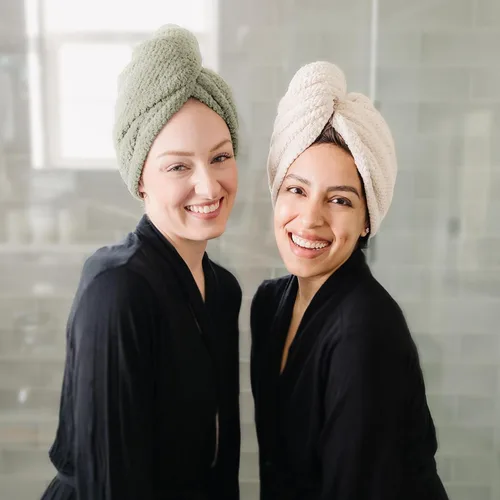 Miniatura 5 de ROLSHOL Paquete de 4 Toallas Envolventes de Microfibra Extra Grandes para Cabello para Mujeres Súper Absorbentes y de Secado Rápido con Botón