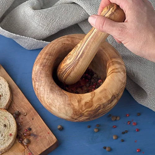 Miniatura 4 de Forest Decor Olivewood - Juego de mortero y maja - Molinillo de madera de primera calidad para hierbas y especias - Accesorios esenciales de cocina