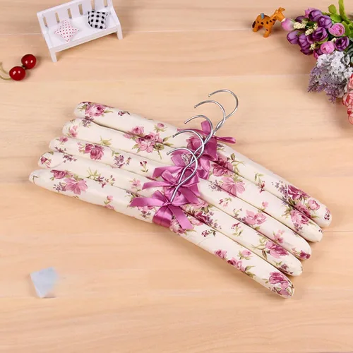 Miniatura 5 de Paquete de 5 perchas acolchadas de satén para ropa de mujer, perchas antideslizantes de tela de esponja para ropa, percheros para suéter, abrigo
