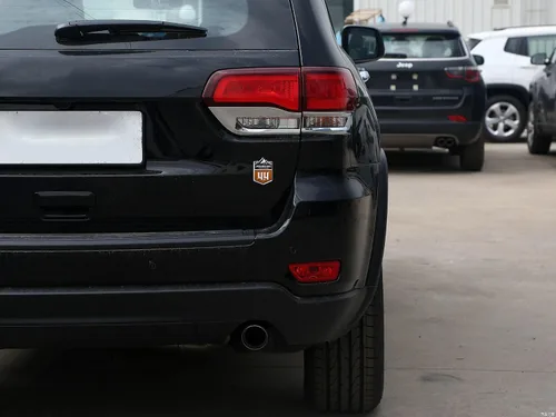 Miniatura 5 de Adhesivo metálico para automóvil de montaña de campo traviesa de 4 x 4, calcomanía de carreras todoterreno, emblema cromado para vehículos