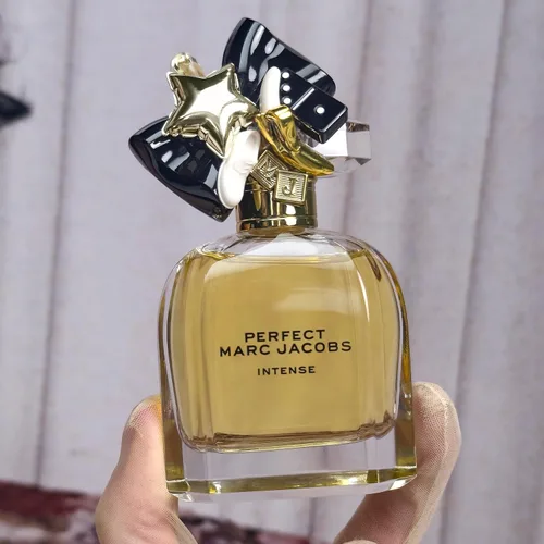Miniatura 4 de Marc Jacobs Perfect Intense Eau de Parfum – Woody Floral Women's Perfume – With Notes of Daffodil, Jasmine, Roasted Almonds & Sandalwood