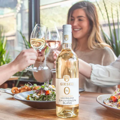Miniatura 3 de Orchard Hill [Paquete de 1] Giesen (sin alcohol/desalcoholizado) (Marlborough Sauvignon Blanc 25.4 fl oz)