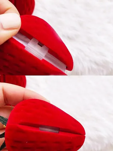 Miniatura 3 de Wowagoga Caja de anillo de fresa en forma de fresa anillo de terciopelo caja de almacenamiento de joyería caja de regalo, anillo pendientes joyería