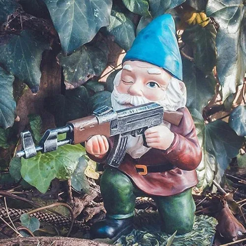 Miniatura 9 de nezababy Gnomos militares de jardín con pistolas, divertidos gnomos del ejército, estatuas para exteriores, escritorio travieso, decoración de patio